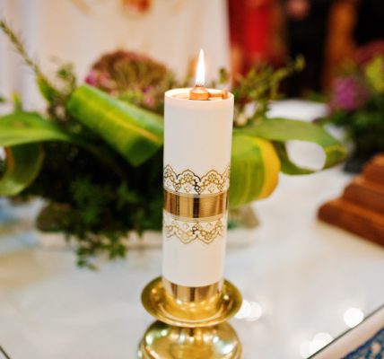Niezbędne naczynia liturgiczne dla parafii